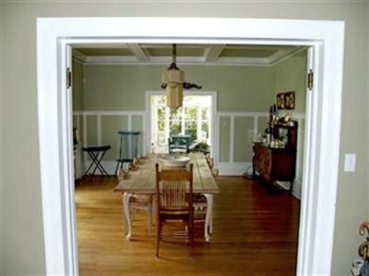 The Villa Bed & Breakfast (Adults Only) Tacoma Restaurant foto